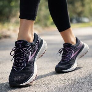 Brooks Ghost 12 Running Shoes Women’s 9.5‎ Black Purple Athletic Sneakers